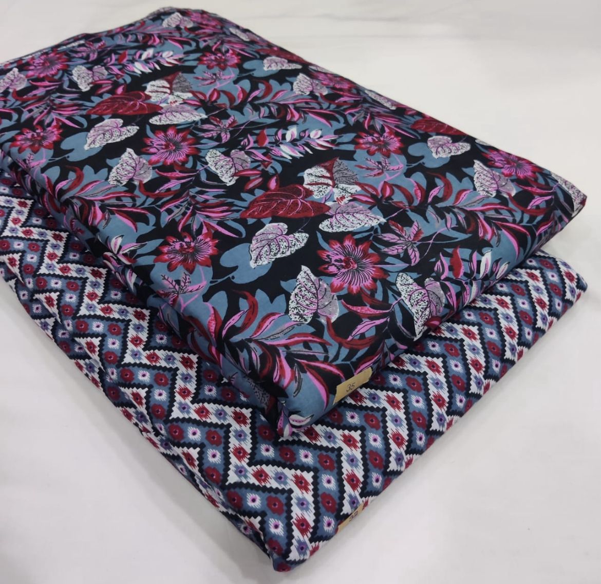 Ladies Suits cotton fabric and voile wholesale Jaipur